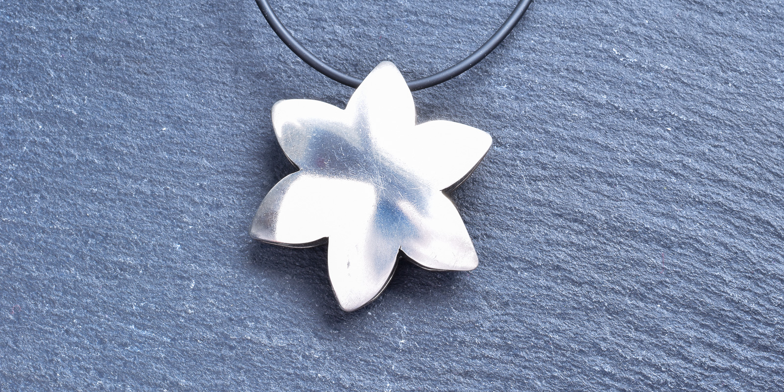 Anhänger Tiaré der Südsee Header