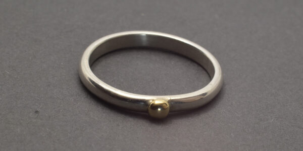 Silberring mit Goldakzent, angenehm rund header